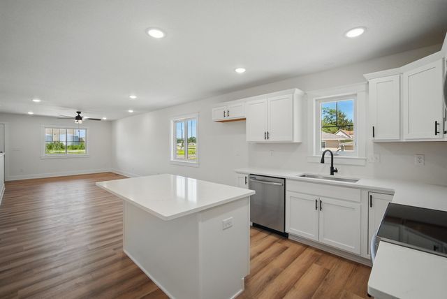 2527 Shaw Street, Des Moines, IA 50317