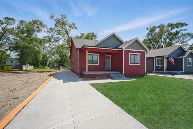 2527 Shaw Street, Des Moines, IA 50317