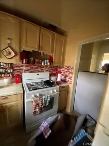 11018 S Figueroa, Los Angeles, CA 90061