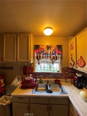 11018 S Figueroa, Los Angeles, CA 90061