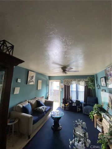 11018 S Figueroa, Los Angeles, CA 90061