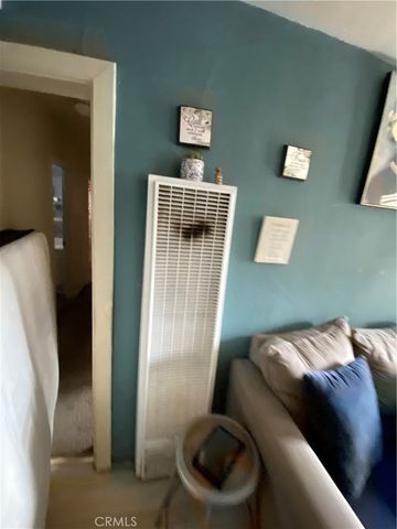 11018 S Figueroa, Los Angeles, CA 90061