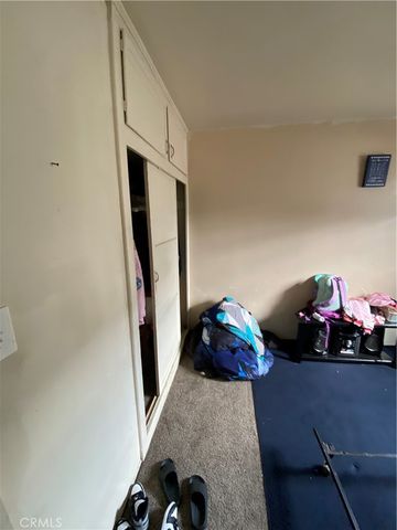 11018 S Figueroa, Los Angeles, CA 90061