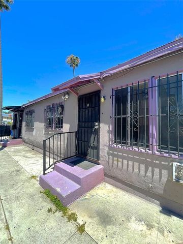 11018 S Figueroa, Los Angeles, CA 90061
