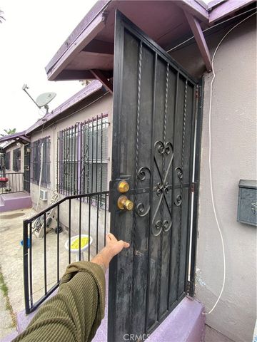 11018 S Figueroa, Los Angeles, CA 90061