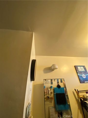 11018 S Figueroa, Los Angeles, CA 90061