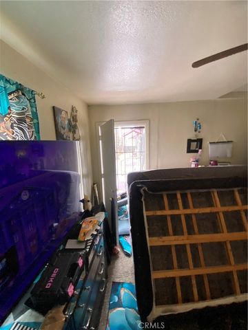 11018 S Figueroa, Los Angeles, CA 90061