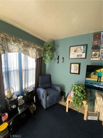 11018 S Figueroa, Los Angeles, CA 90061