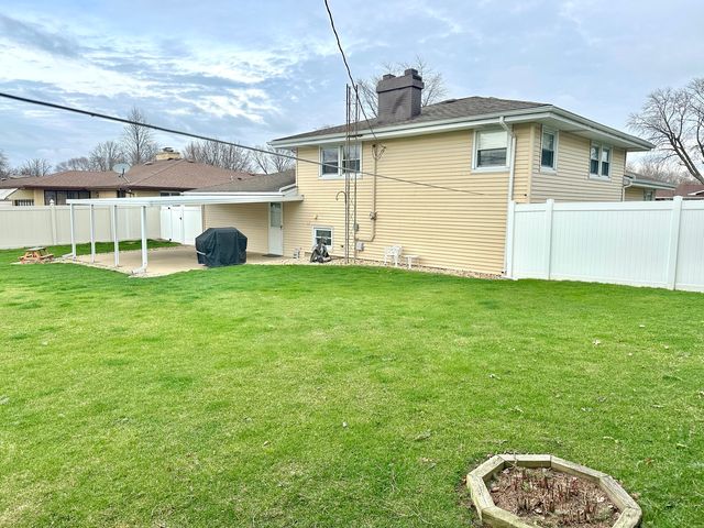 621 Bethel Drive, Joliet, IL 60435