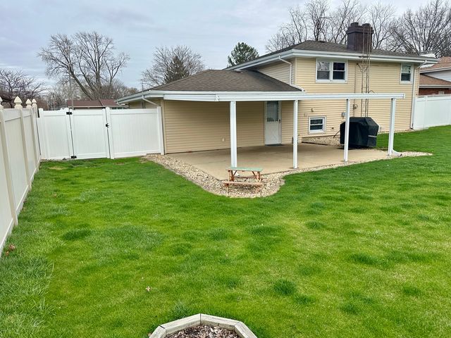 621 Bethel Drive, Joliet, IL 60435