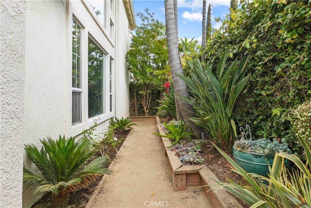 Image 69 of property listing at 2809 Silk Oak Avenue, Thousand Oaks, CA 91362