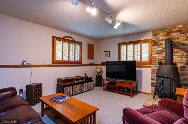 1874 Skillman Avenue W, Roseville, MN 55113