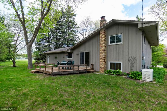 1874 Skillman Avenue W, Roseville, MN 55113