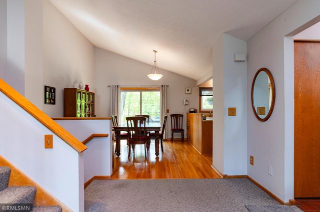 1874 Skillman Avenue W, Roseville, MN 55113