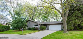 1874 Skillman Avenue W, Roseville, MN 55113