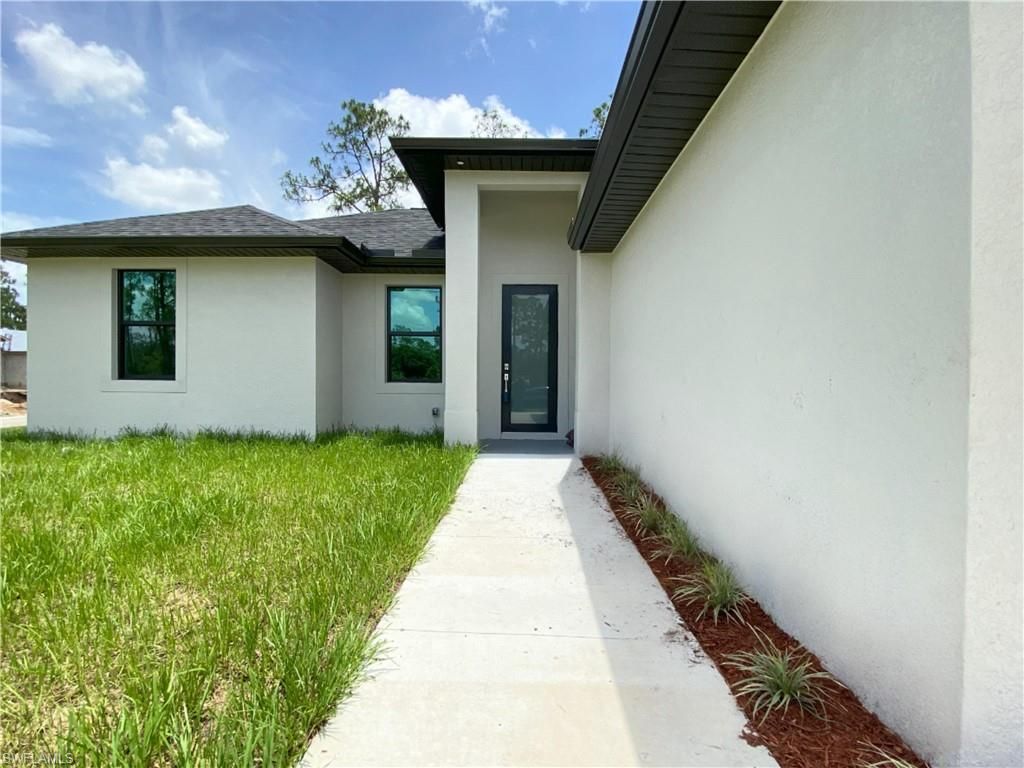3121 32nd ST SW, LEHIGH ACRES, FL 33976 — photo 3