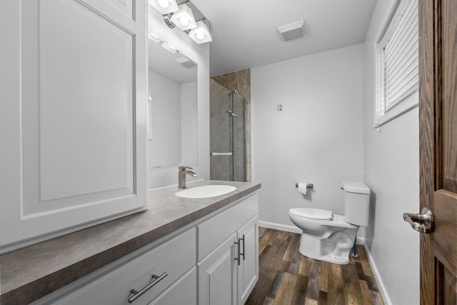 1606 6TH ST NW, Minot, ND 58703