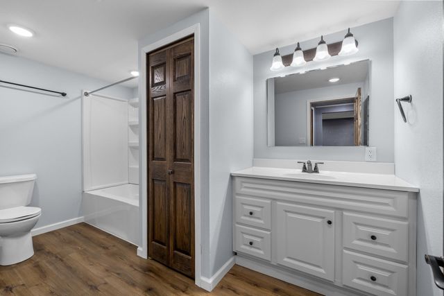 1606 6TH ST NW, Minot, ND 58703