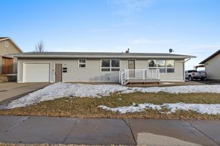 1606 6TH ST NW, Minot, ND 58703