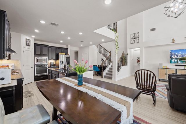 724 Pioneer GRV, Round Rock, TX 78665