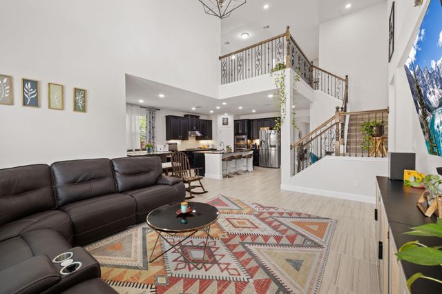 724 Pioneer GRV, Round Rock, TX 78665