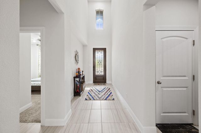 724 Pioneer GRV, Round Rock, TX 78665