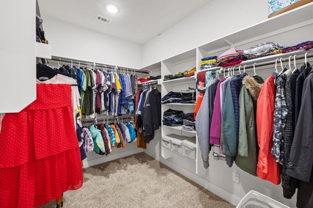 724 Pioneer GRV, Round Rock, TX 78665