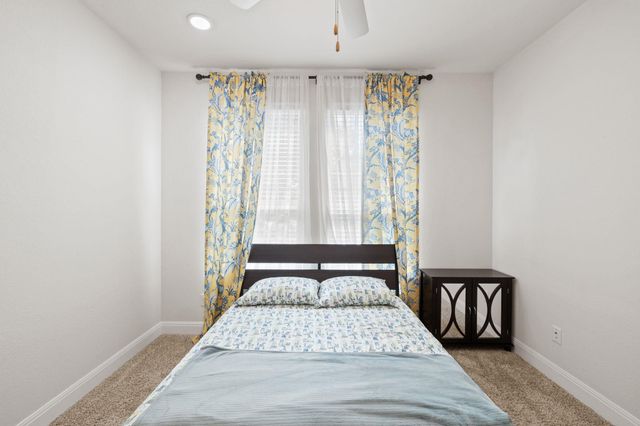 724 Pioneer GRV, Round Rock, TX 78665