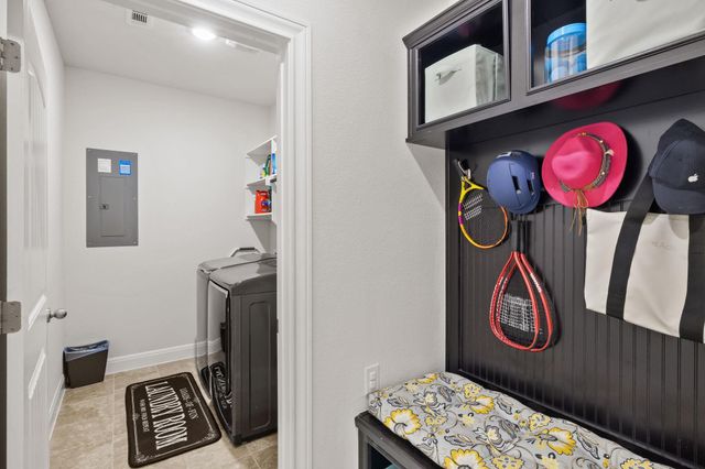 724 Pioneer GRV, Round Rock, TX 78665