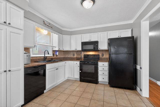 601 Edgewood Drive, Nicholasville, KY 40356