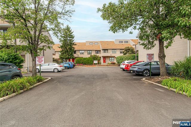 77 Liberty Street 8, Little Ferry, NJ 07643