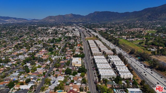 13266 Foothill Boulevard, Sylmar (los Angeles), CA 91342