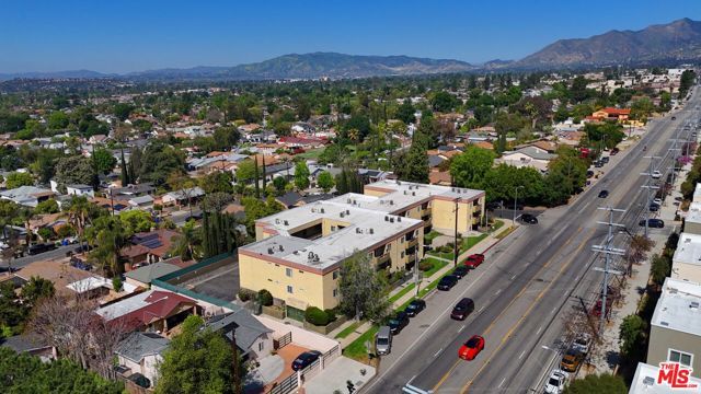 13266 Foothill Boulevard, Sylmar (los Angeles), CA 91342