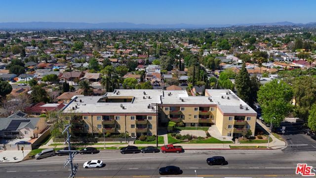 13266 Foothill Boulevard, Sylmar (los Angeles), CA 91342