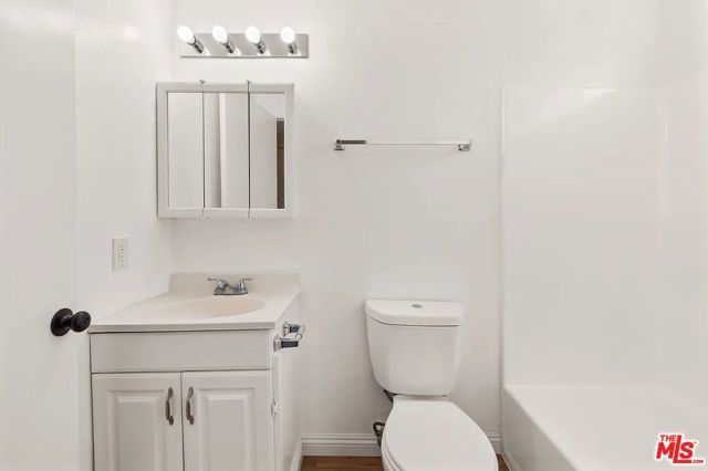 13266 Foothill Boulevard, Sylmar (los Angeles), CA 91342