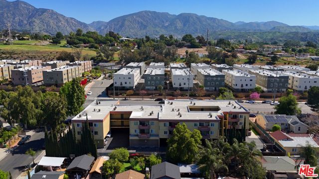 13266 Foothill Boulevard, Sylmar (los Angeles), CA 91342