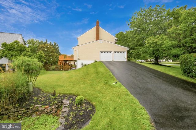 3301 TUDOR CT, Adamstown, MD 21710