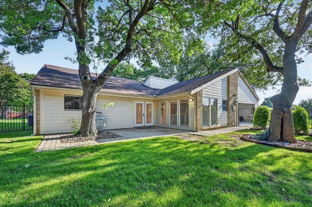 2013 TREEHOUSE Lane, Plano, TX 75023