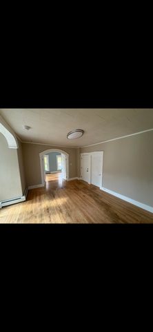 98 Forest Street, Rutland City, VT 05701