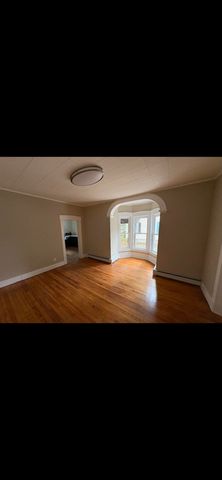 98 Forest Street, Rutland City, VT 05701