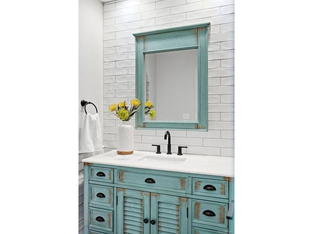 10537 W Ottawa Ave, Littleton, CO 80127