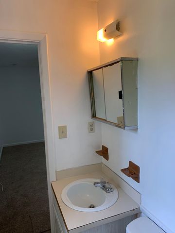 205 Pinewood Drive, Summerville, SC 29483