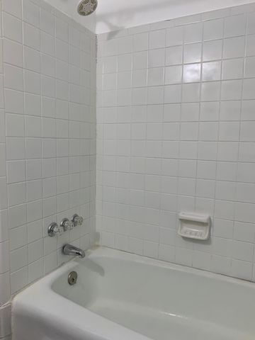 205 Pinewood Drive, Summerville, SC 29483