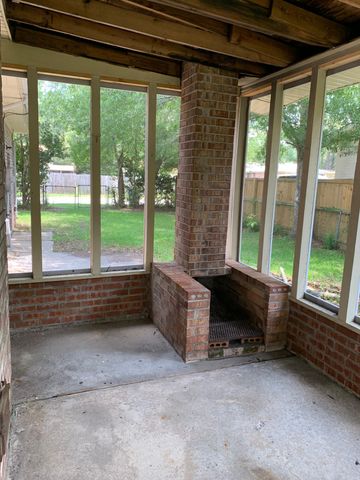 205 Pinewood Drive, Summerville, SC 29483