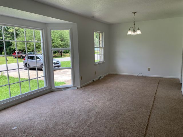 205 Pinewood Drive, Summerville, SC 29483