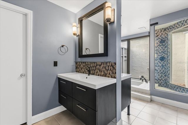 8830 S SHADOW BAY DRIVE, Orlando, FL 32825