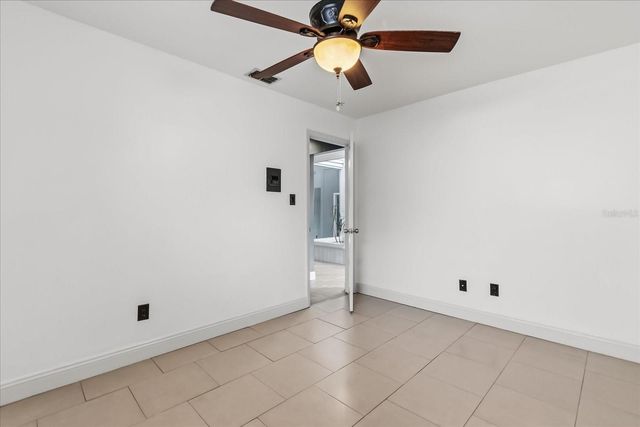 8830 S SHADOW BAY DRIVE, Orlando, FL 32825