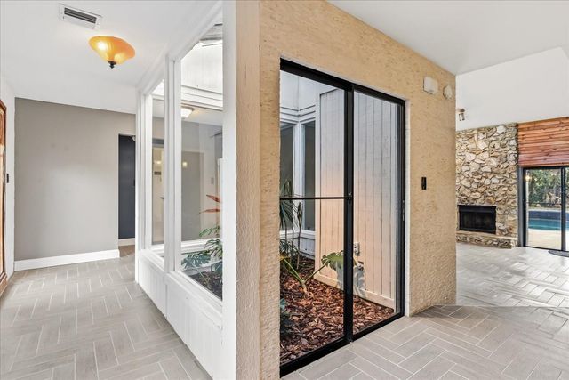 8830 S SHADOW BAY DRIVE, Orlando, FL 32825