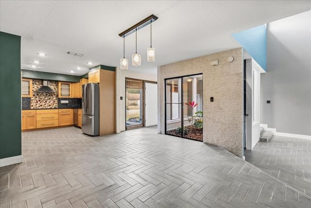 8830 S SHADOW BAY DRIVE, Orlando, FL 32825