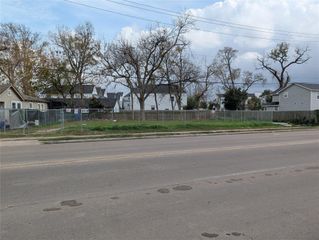 8506 North Main Street, Houston, TX 77022